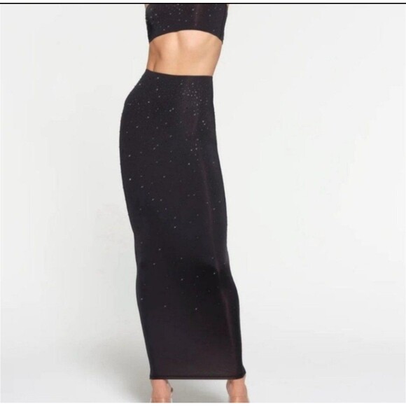 NWT SKIMS X SWAROVSKI JELLY SHEER INTIMATES TUBE SKIRT IN ONYX - Picture 1 of 4
